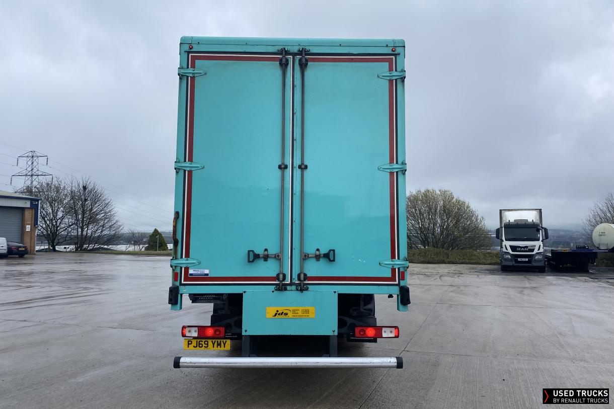 Renault Trucks D Wide 320