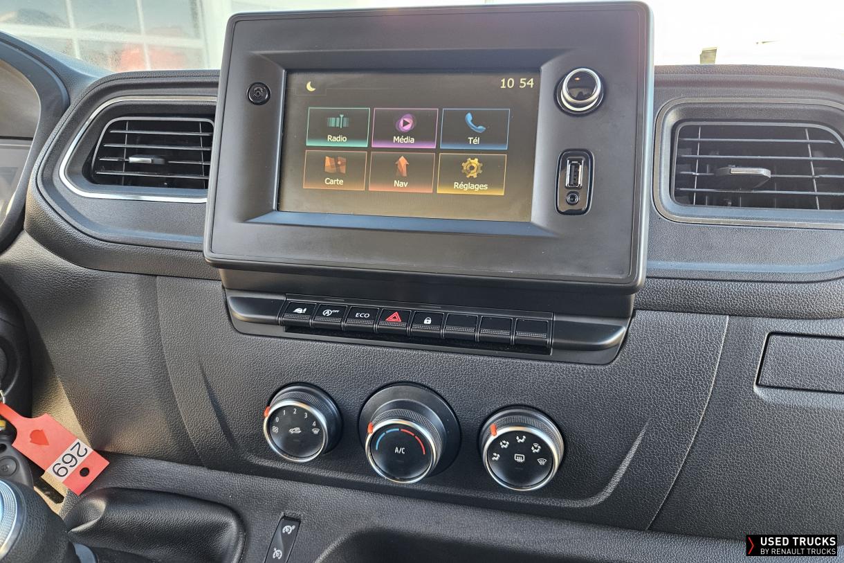 Renault Master 145