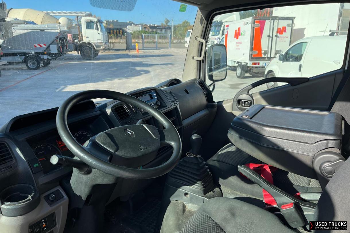 Renault Trucks Maxity 130