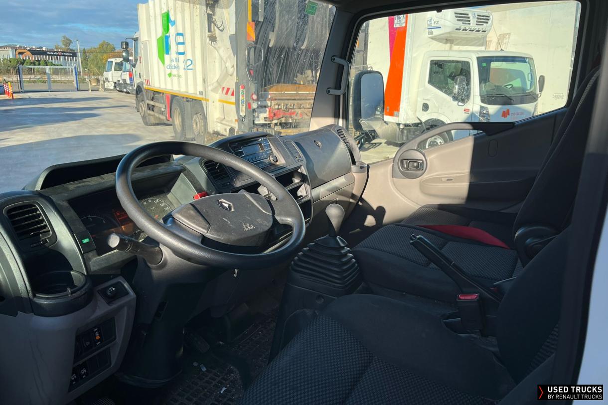 Renault Trucks Maxity 130