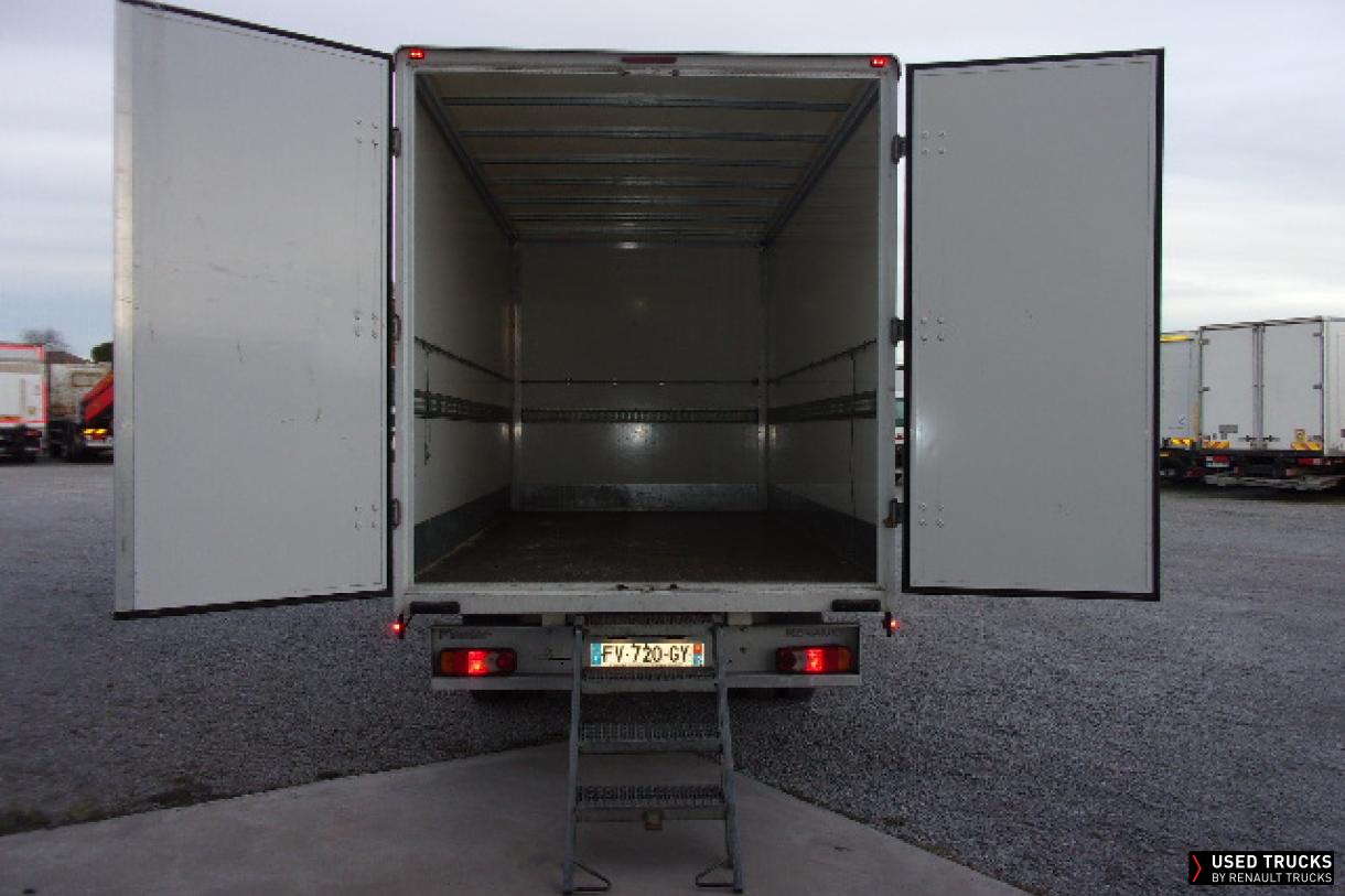 Renault Trucks Master 