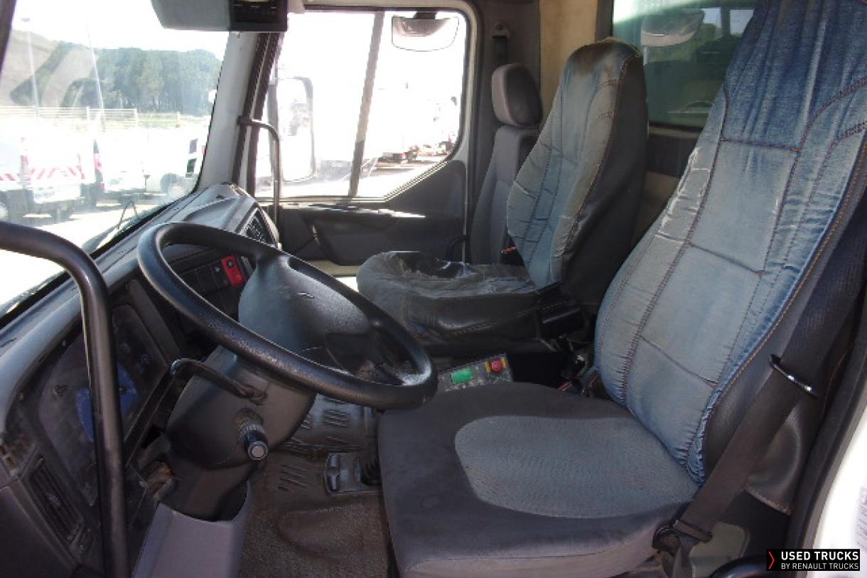 Renault Trucks Premium 180