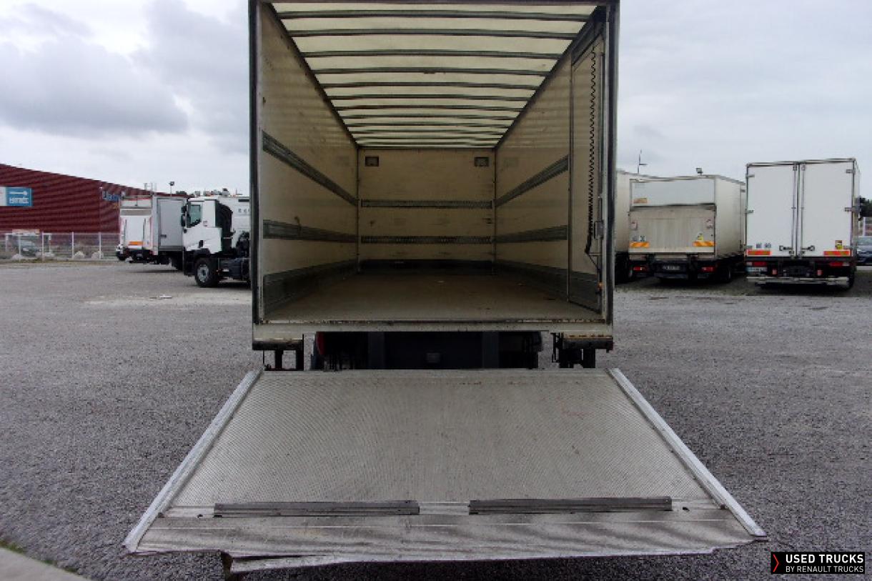 Renault Trucks D 240