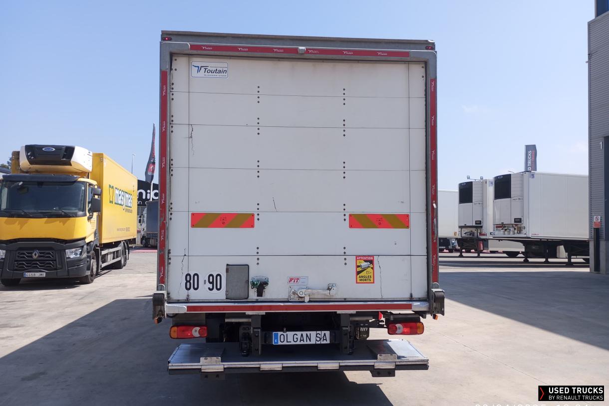 Renault Trucks D Cab 2.1 210