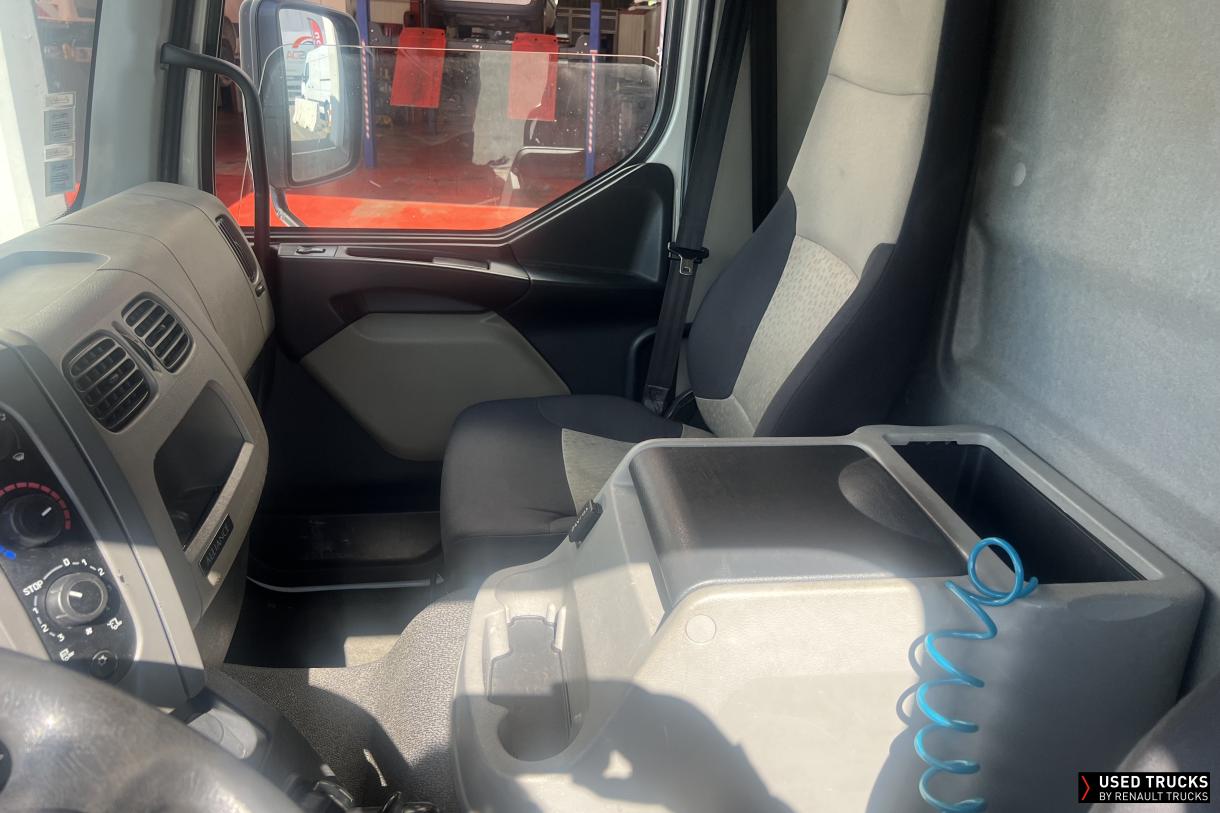 Renault Trucks Midlum 220