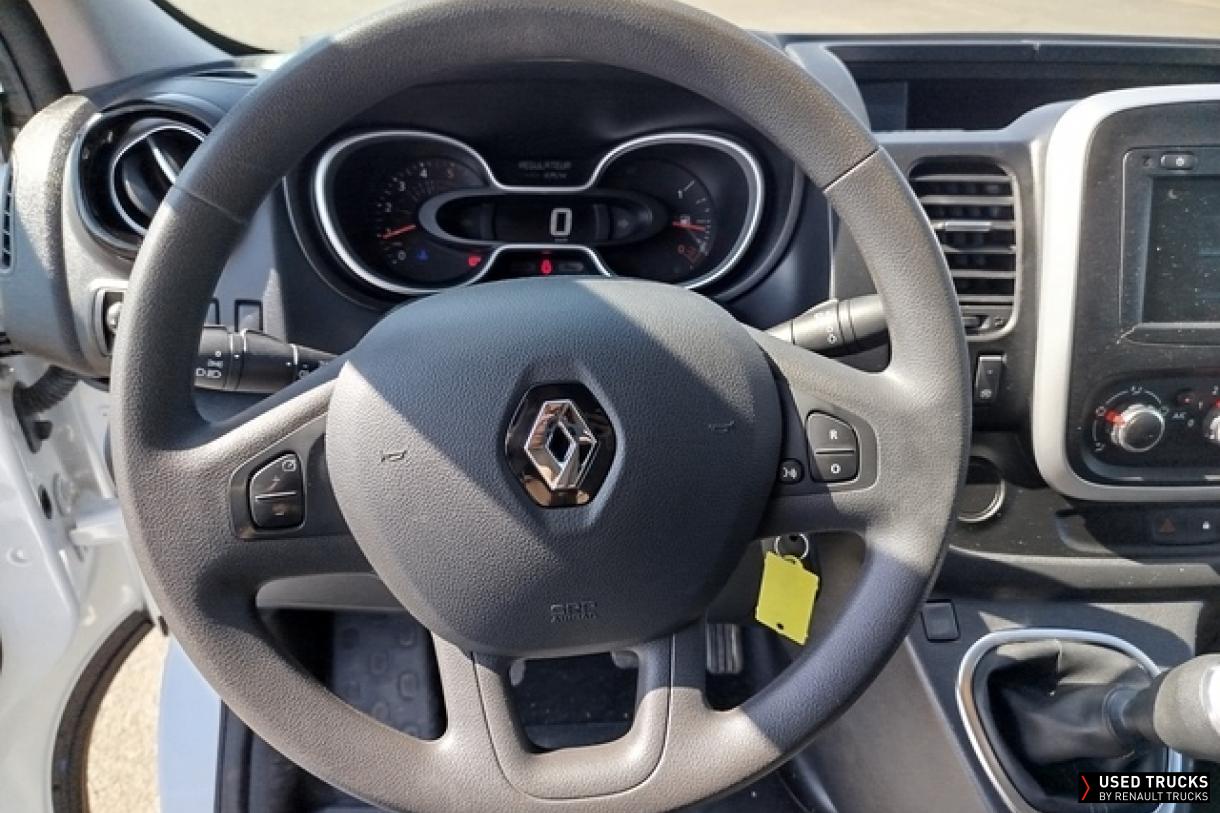 Renault Trafic 145