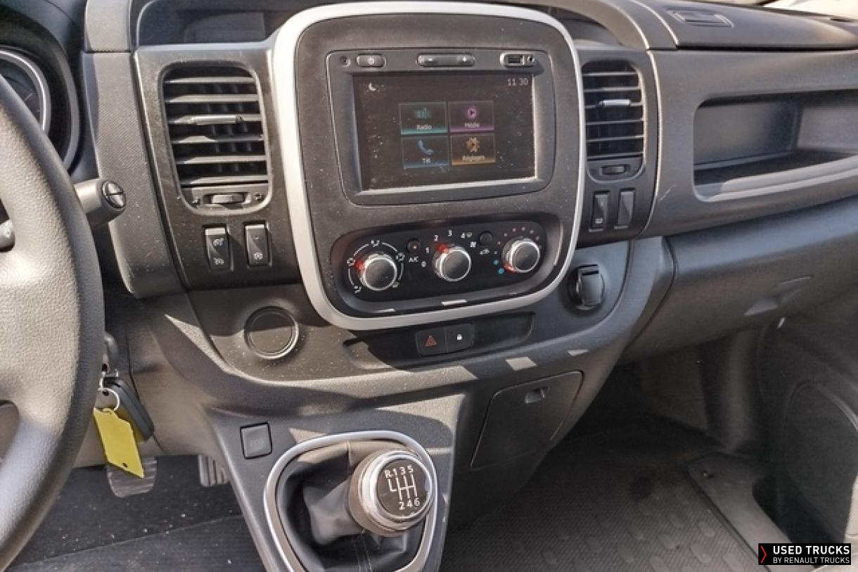Renault Trafic 145