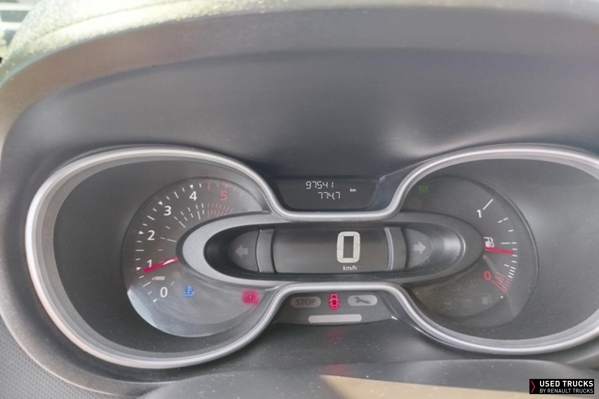 Renault Trafic 145