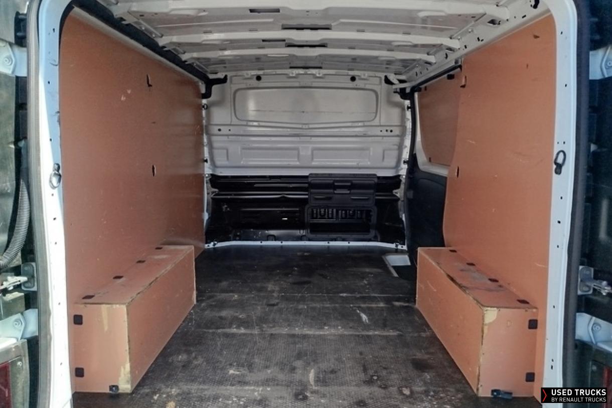 Renault Trafic 145