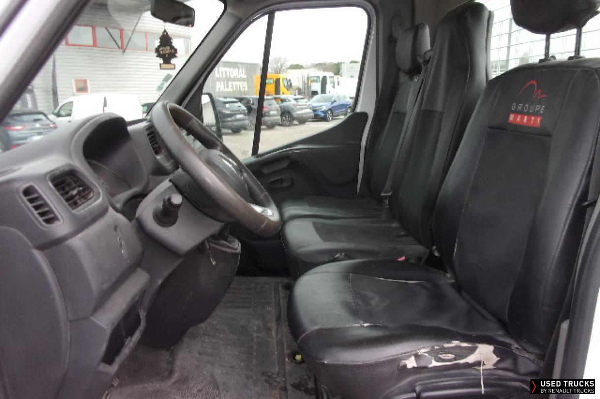 Renault Trucks Master 145
