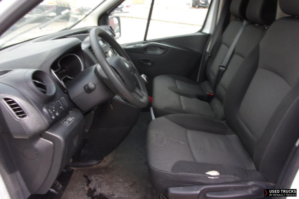 Renault Trucks Trafic 145