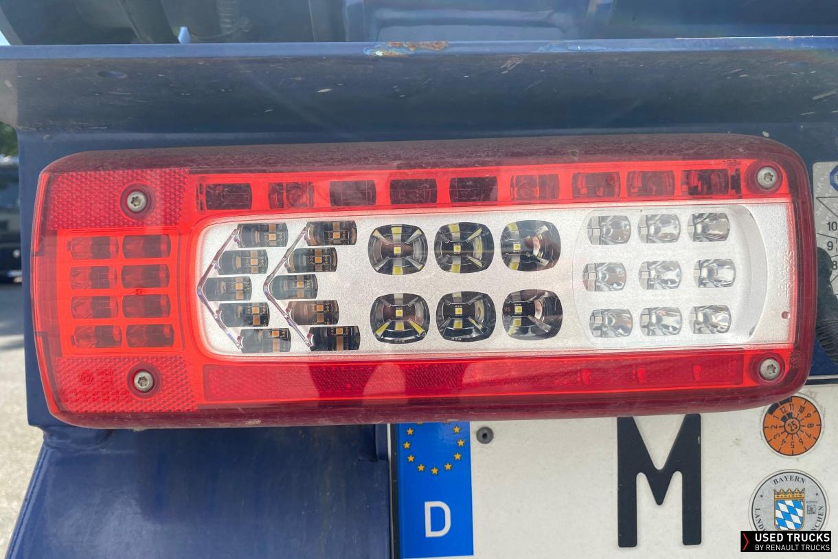 Renault Trucks D Wide 