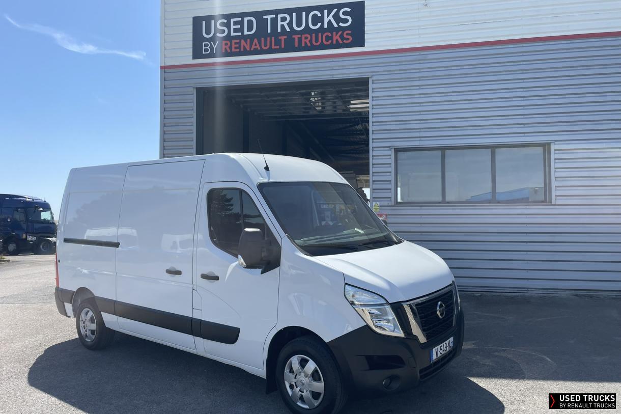 Nissan Interstar 130