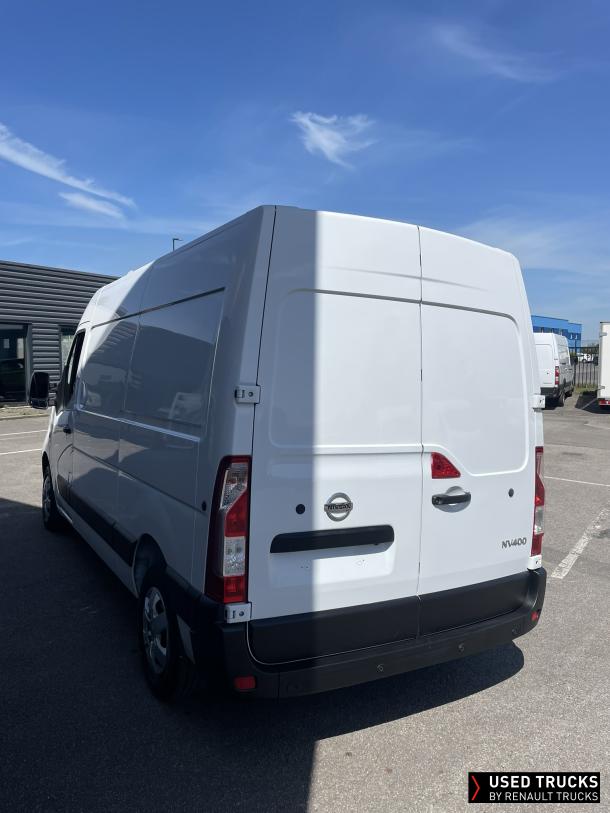 Nissan Interstar 130
