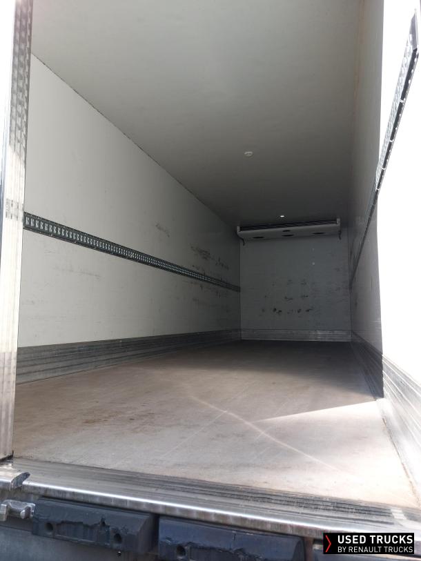 Renault Trucks D Wide 320
