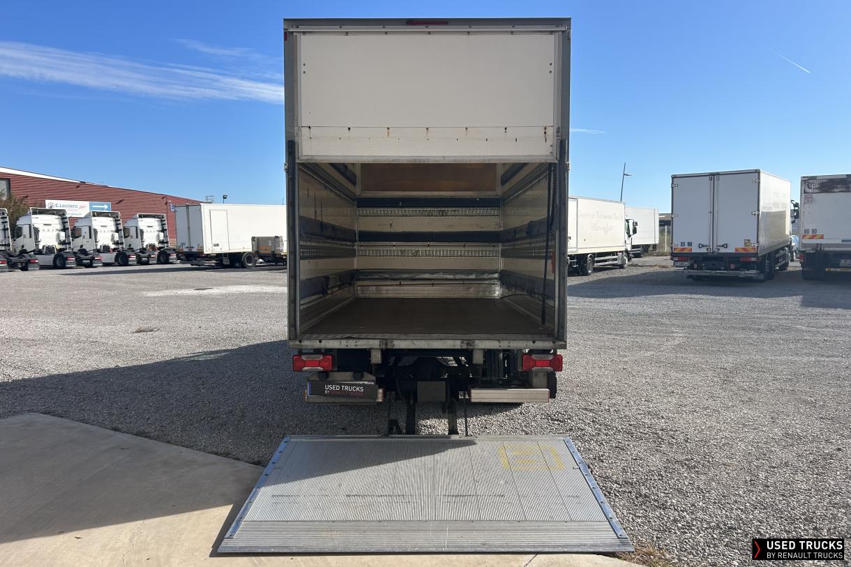 Renault Trucks N/A 150
