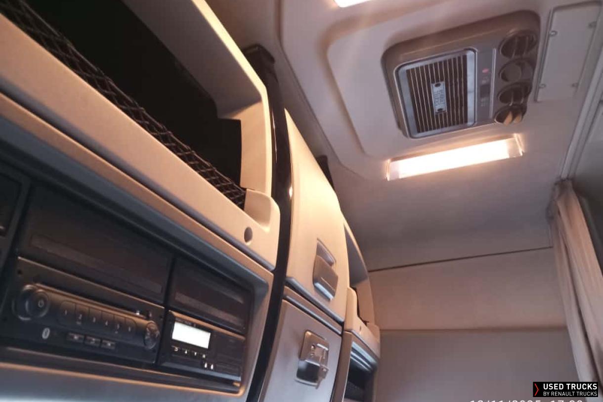 Renault Trucks T 440