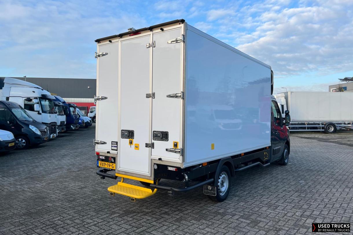 Renault Trucks Master 76