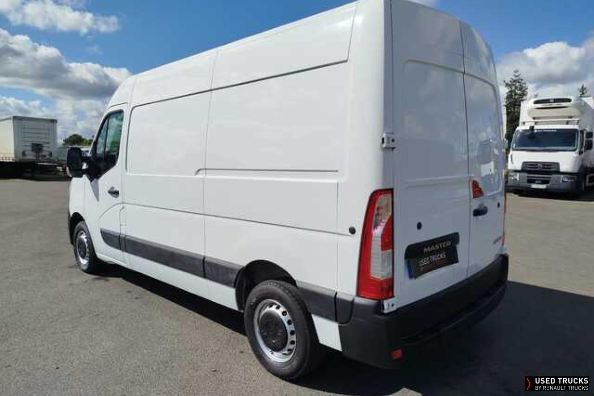 Renault Master 135