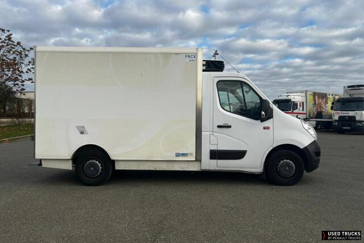 Renault Trucks Master 145