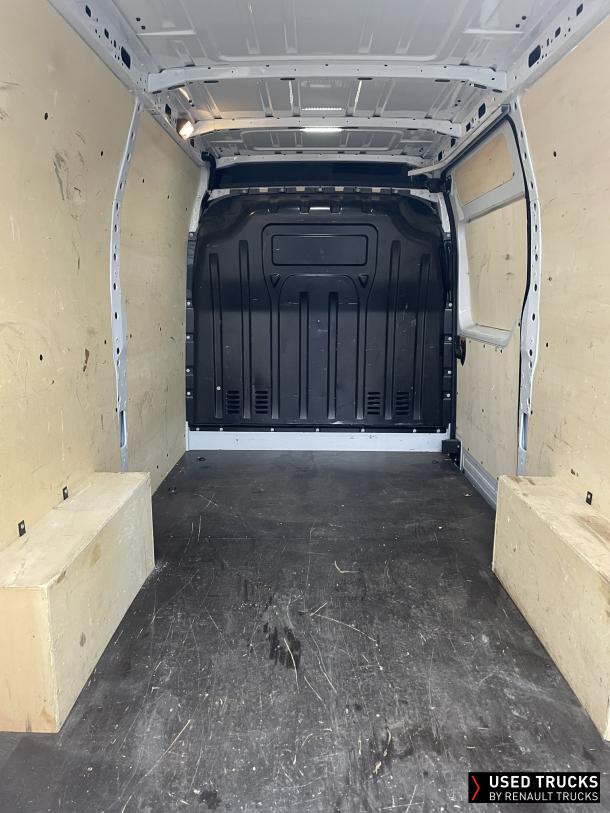 Renault Trucks Master 135