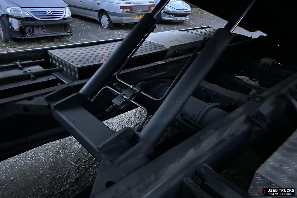 Renault Trucks Midlum 220