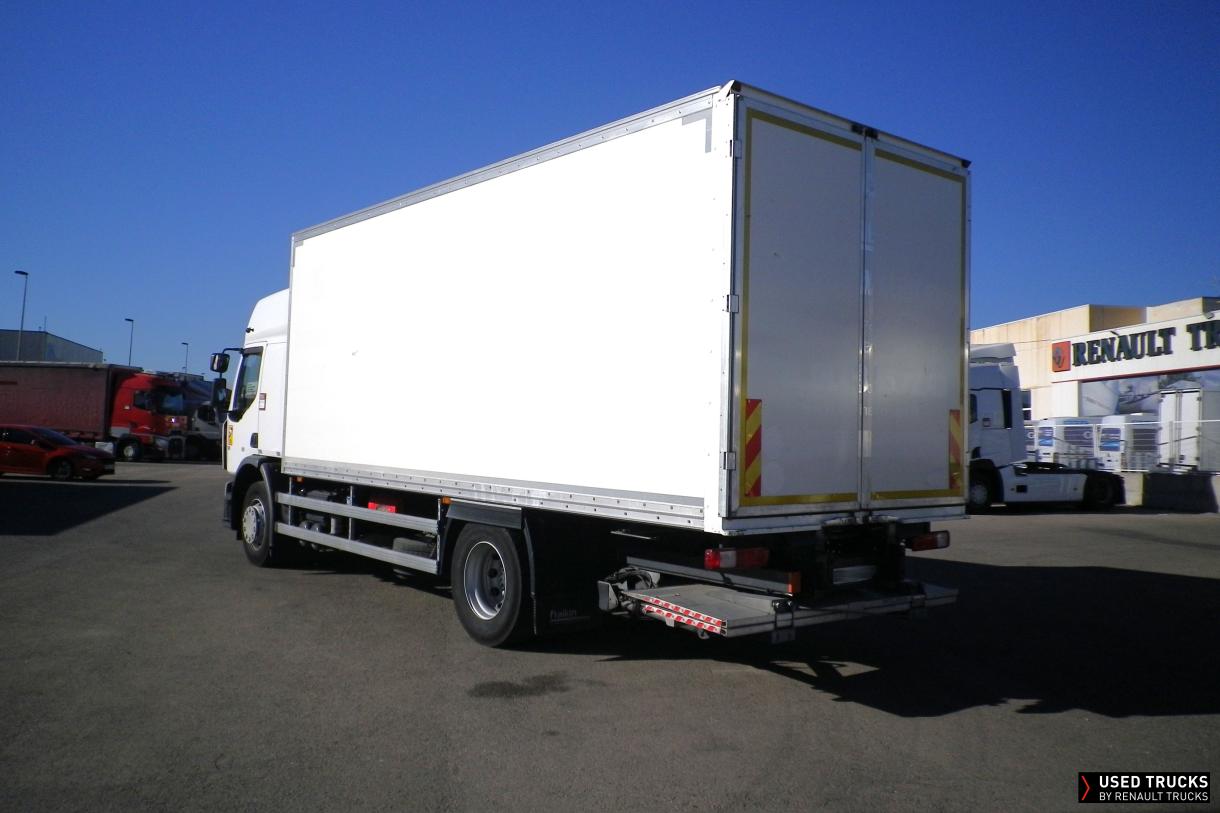 Renault Trucks D Wide 320
