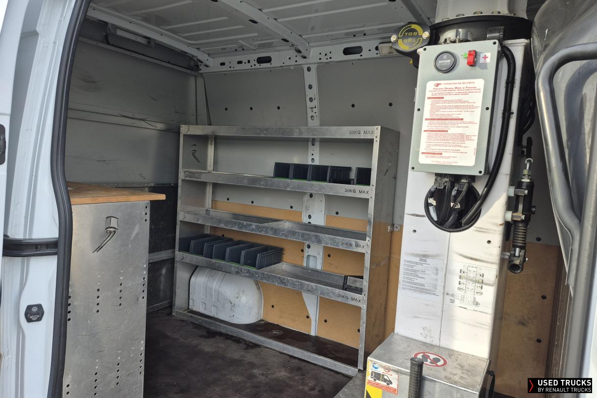 Renault Trucks Master 145