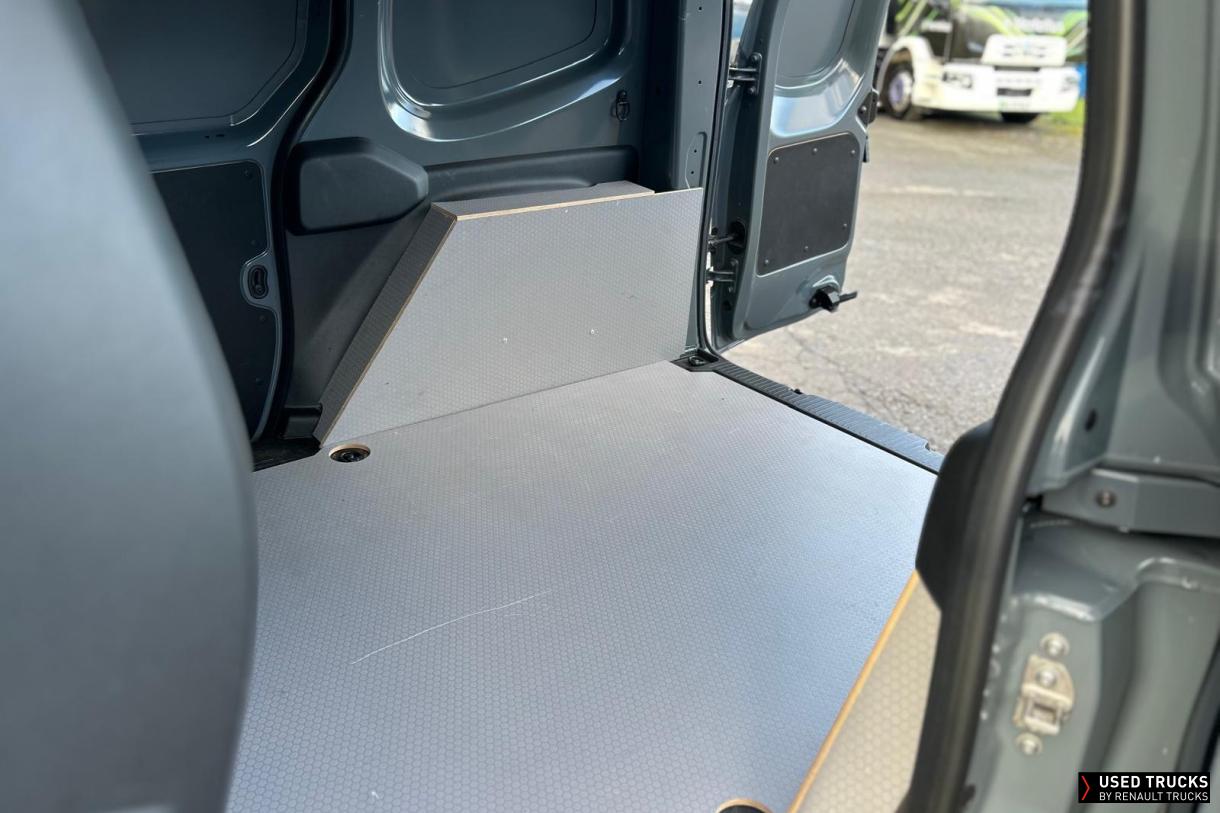 Renault Trucks Kangoo 95