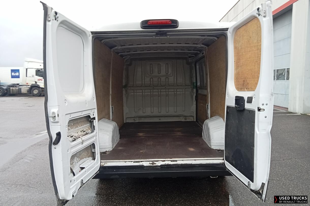 Peugeot Boxer 140