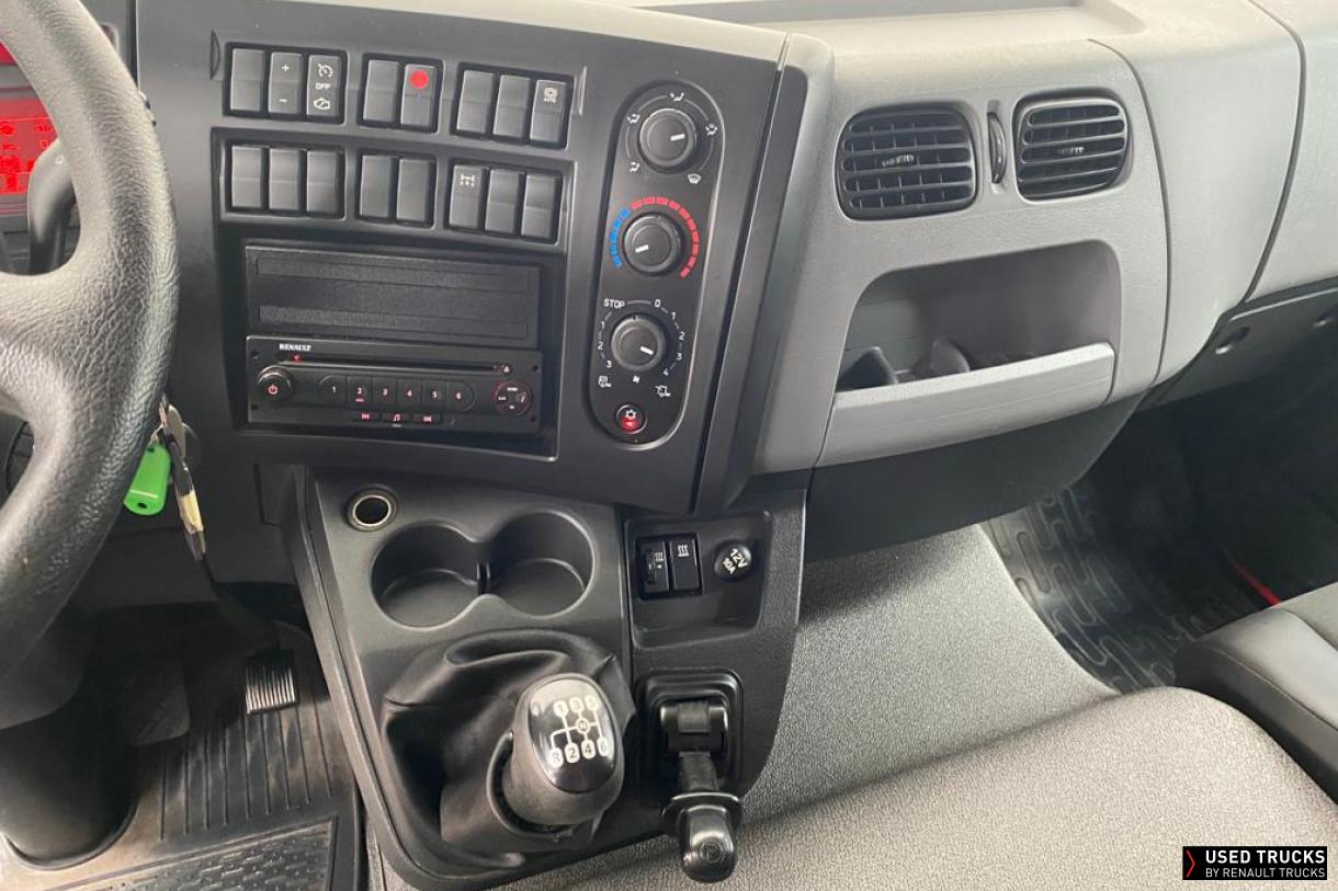 Renault Trucks D 240