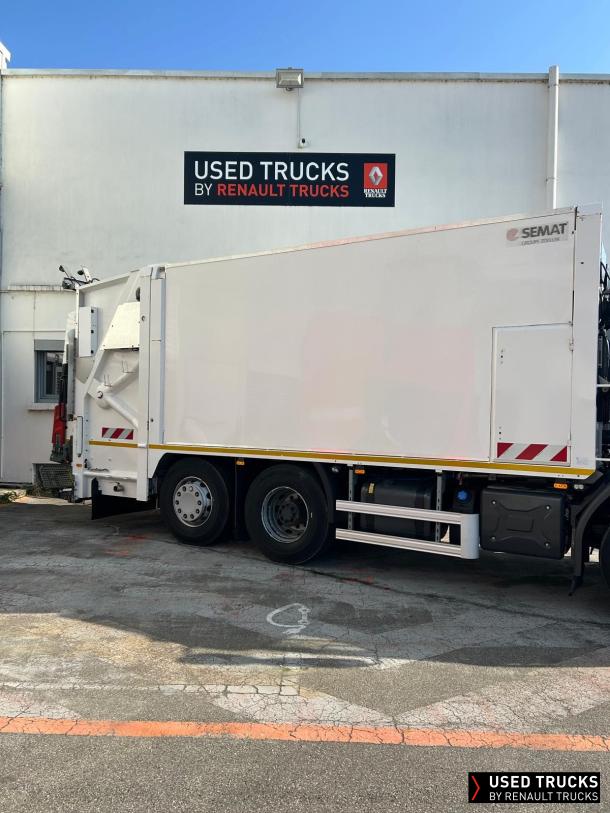 Renault Trucks D Wide 320