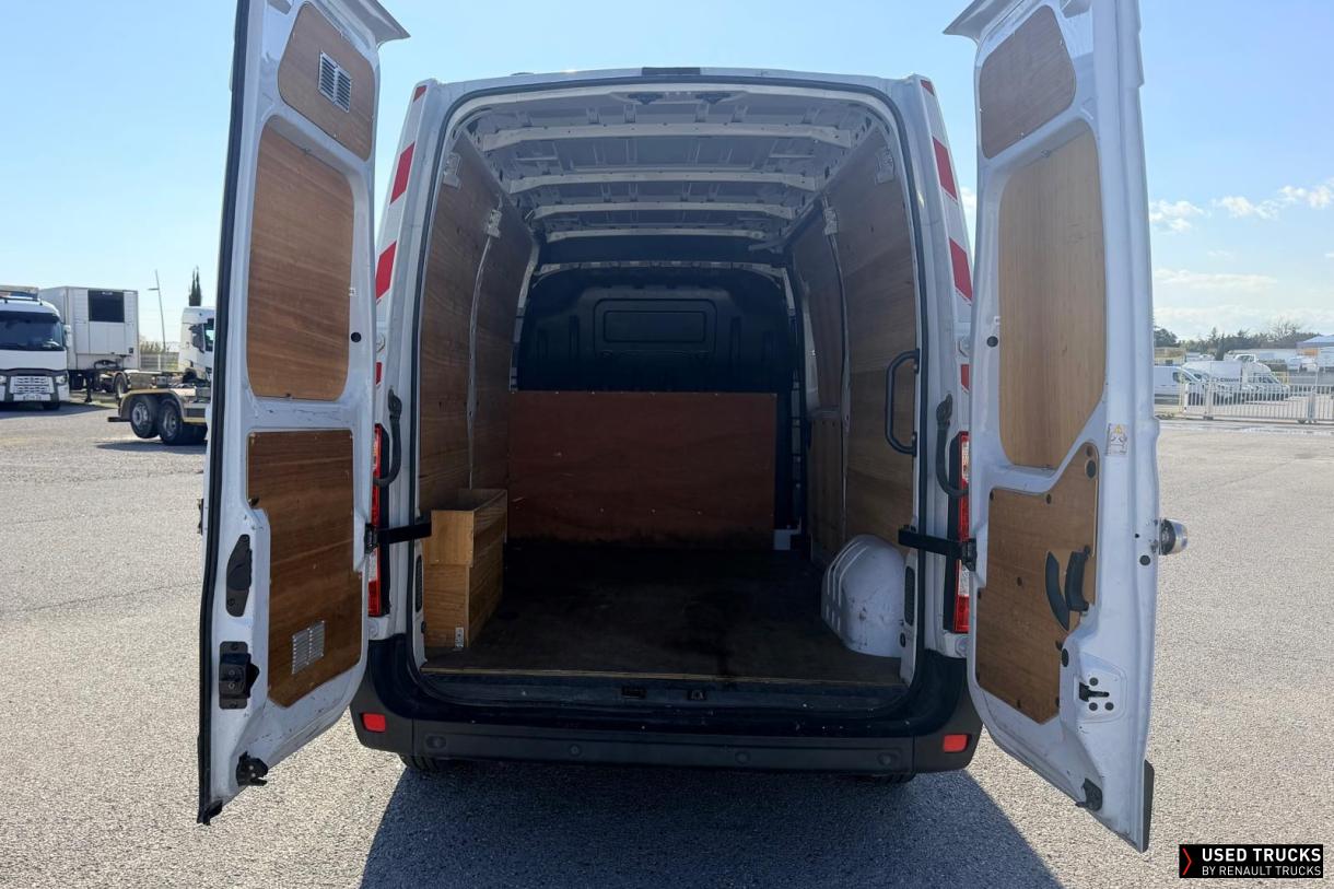 Renault Trucks Master 135