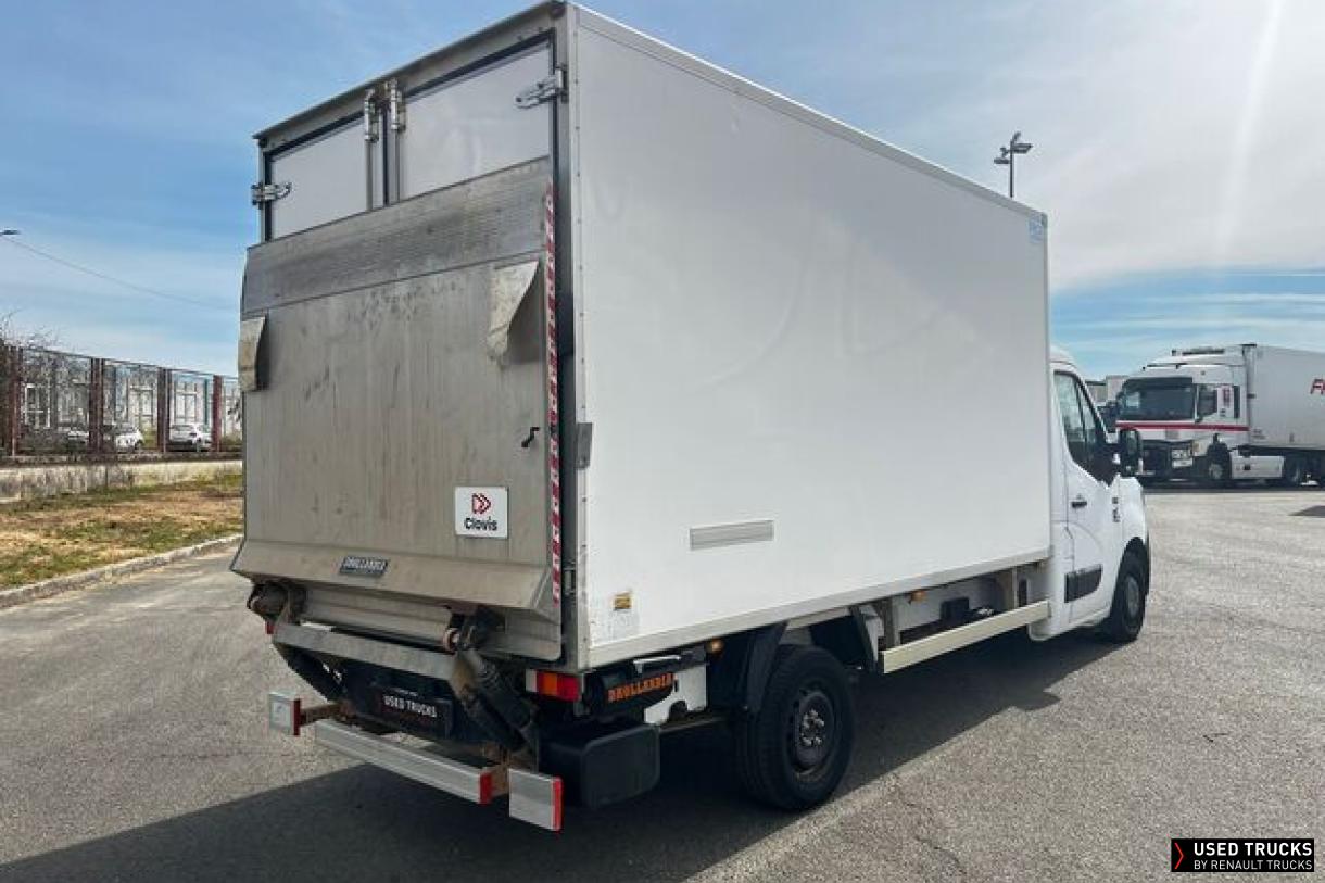 Renault Trucks Master 145