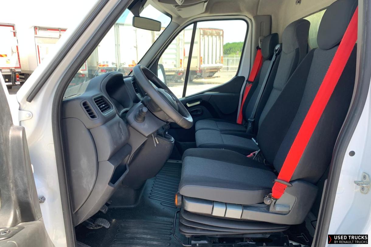 Renault Trucks Master 145