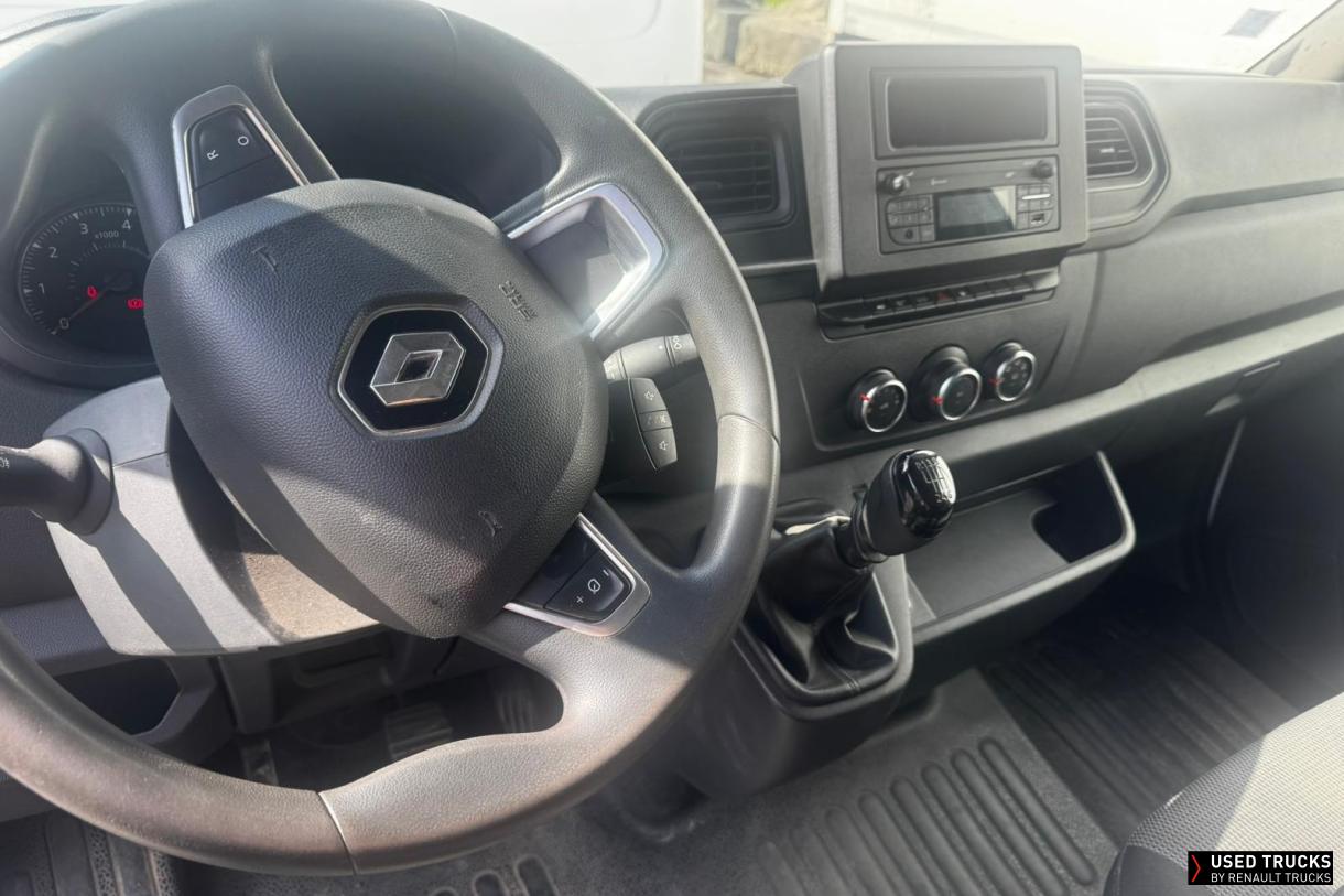 Renault Trucks Master 145
