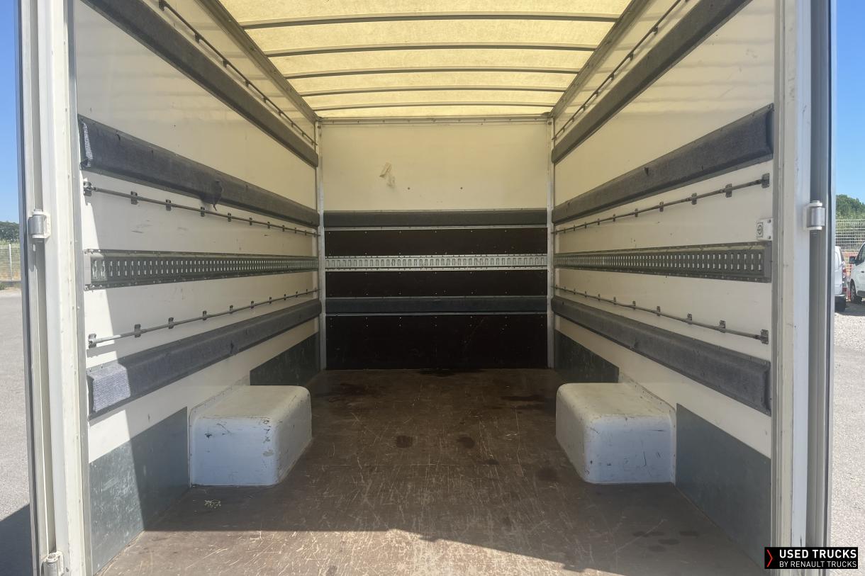 Renault Trucks Master 130