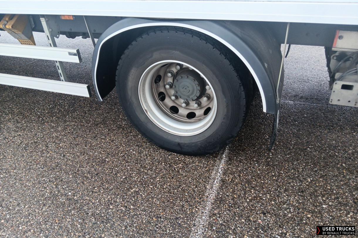 Renault Trucks D 280