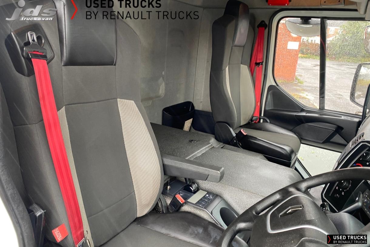Renault Trucks D Wide 320