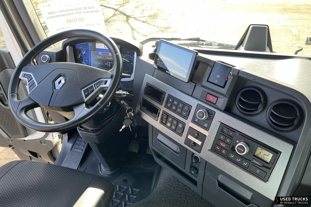 Renault Trucks T 440