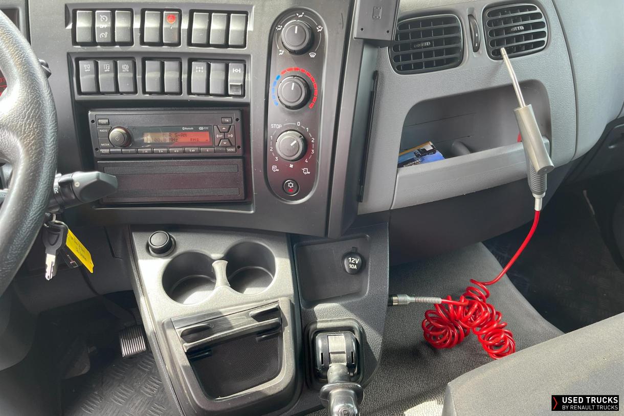 Renault Trucks D Cab 2.1 240