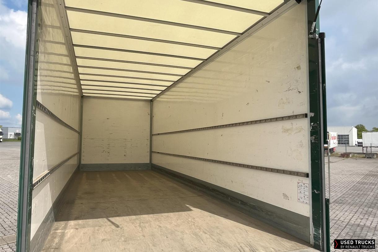 Renault Trucks D Cab 2.1 240