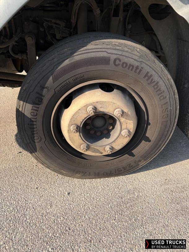 Renault Trucks D 240