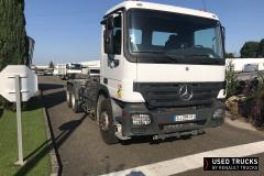 Mercedes-Benz Actros
                                          360