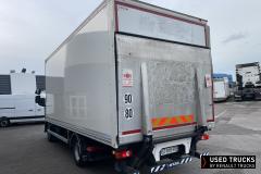 Renault Trucks D
                                          210