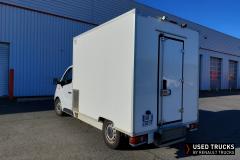 Renault Trucks Trafic
                                          