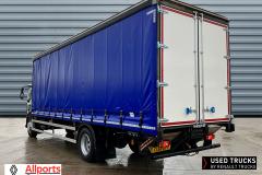 Renault Trucks D
                                          250