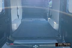 Renault Trucks Trafic
                                          150