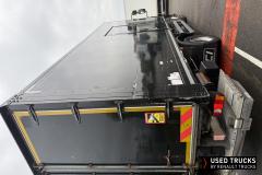 Renault Trucks D
                                          210