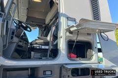 Renault Trucks T High
                                          520
